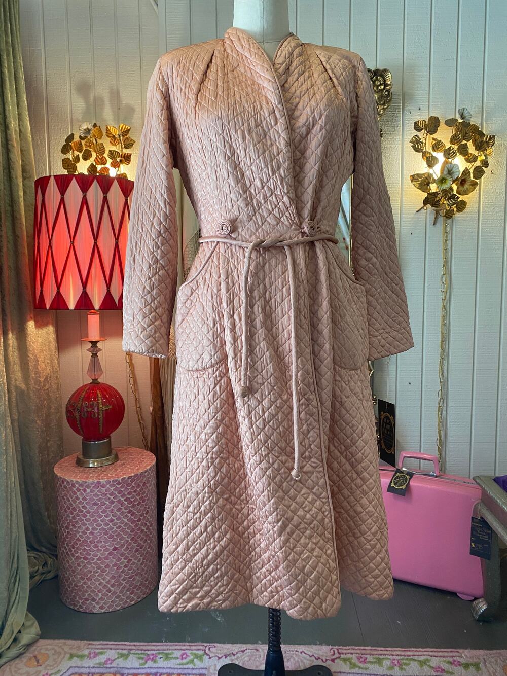 vintage 1940s blush satin quilted robe, 40s dressing gown, barbizon loungewear